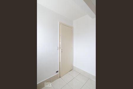 Apartamento à venda com 320m², 3 quartos e 4 vagas Apartamento à venda com 320m², 3 quartos e 4 vagasQuarto de serviço