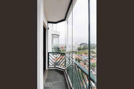 Apartamento à venda com 320m², 3 quartos e 4 vagas Apartamento à venda com 320m², 3 quartos e 4 vagasVaranda do quarto 2 e da suíte 2
