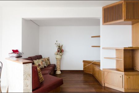 Apartamento à venda com 320m², 3 quartos e 4 vagas Apartamento à venda com 320m², 3 quartos e 4 vagasSala bar