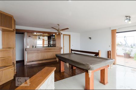 Apartamento à venda com 320m², 3 quartos e 4 vagas Apartamento à venda com 320m², 3 quartos e 4 vagasSala bar