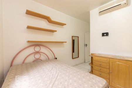 Casa para alugar com 240m², 3 quartos e 3 vagas Casa para alugar com 240m², 3 quartos e 3 vagasQuarto 2