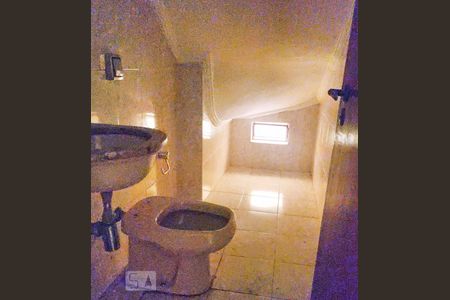 Lavabo de casa para alugar com 3 quartos, 120m² em Vila Santista, São Paulo