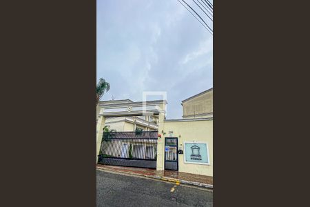 Casa de condomínio à venda com 137m², 3 quartos e 2 vagasFachada