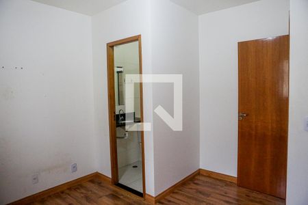 Casa de condomínio à venda com 137m², 3 quartos e 2 vagasQuarto 1