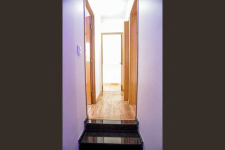 Casa de condomínio à venda com 137m², 3 quartos e 2 vagasCorredor