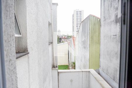 Casa de condomínio à venda com 137m², 3 quartos e 2 vagasVista