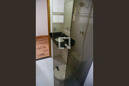 Casa de condomínio à venda com 137m², 3 quartos e 2 vagasBanheiro