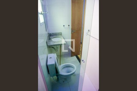 Casa de condomínio à venda com 137m², 3 quartos e 2 vagasBanheiro