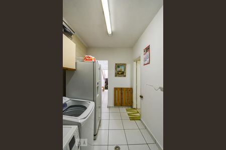 Casa à venda com 185m², 3 quartos e sem vagaÁrea de Serviço