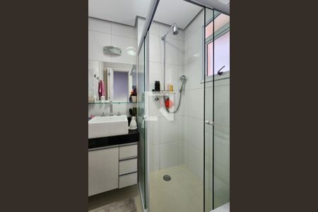 Apartamento à venda com 106m², 3 quartos e 2 vagas Apartamento à venda com 106m², 3 quartos e 2 vagasBanheiro da Suíte 2