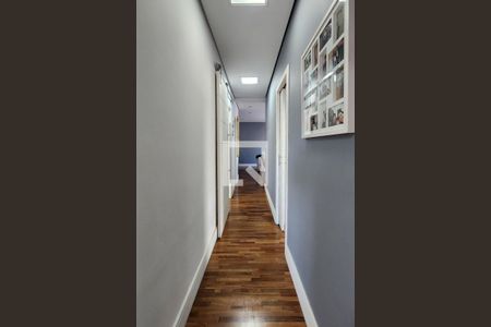 Apartamento à venda com 106m², 3 quartos e 2 vagas Apartamento à venda com 106m², 3 quartos e 2 vagasCorredor