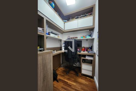 Apartamento à venda com 106m², 3 quartos e 2 vagas Apartamento à venda com 106m², 3 quartos e 2 vagasQuarto