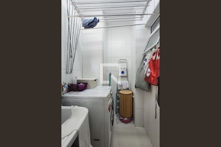 Apartamento à venda com 106m², 3 quartos e 2 vagas Apartamento à venda com 106m², 3 quartos e 2 vagasÁrea de Serviço