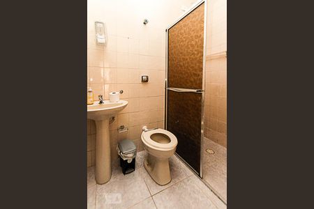 Casa à venda com 500m², 7 quartos e 4 vagas Casa à venda com 500m², 7 quartos e 4 vagasBanheiro