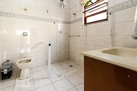 Casa à venda com 500m², 7 quartos e 4 vagas Casa à venda com 500m², 7 quartos e 4 vagasBanheiro