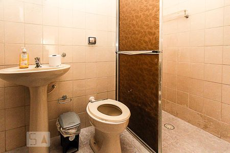 Casa à venda com 500m², 7 quartos e 4 vagas Casa à venda com 500m², 7 quartos e 4 vagasBanheiro