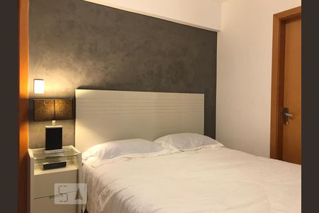 Quarto de apartamento para alugar com 2 quartos, 70m² em Sion, Belo Horizonte