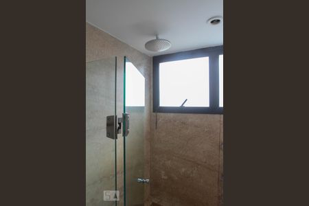 Apartamento à venda com 380m², 4 quartos e 4 vagas Apartamento à venda com 380m², 4 quartos e 4 vagasBanheiro do Quarto 1 - Suíte