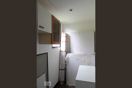 Apartamento à venda com 380m², 4 quartos e 4 vagas Apartamento à venda com 380m², 4 quartos e 4 vagasQuarto de Serviço
