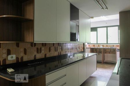 Apartamento à venda com 380m², 4 quartos e 4 vagas Apartamento à venda com 380m², 4 quartos e 4 vagasCozinha