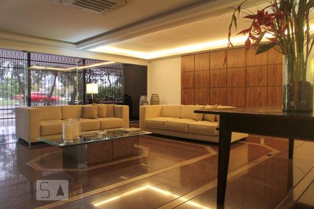 Apartamento à venda com 380m², 4 quartos e 4 vagas Apartamento à venda com 380m², 4 quartos e 4 vagasHall Social