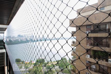 Apartamento à venda com 380m², 4 quartos e 4 vagas Apartamento à venda com 380m², 4 quartos e 4 vagasVaranda dos Quartos 2 e 3
