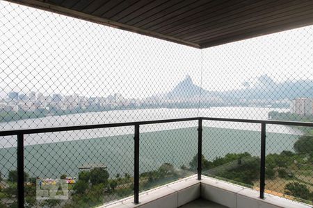 Apartamento à venda com 380m², 4 quartos e 4 vagas Apartamento à venda com 380m², 4 quartos e 4 vagasVista do Quarto 1 - Suíte