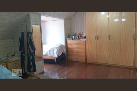 Casa à venda com 436m², 7 quartos e 5 vagas Casa à venda com 436m², 7 quartos e 5 vagasQuarto 4