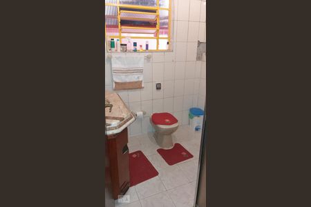 Casa à venda com 436m², 7 quartos e 5 vagas Casa à venda com 436m², 7 quartos e 5 vagasBanheiro da Suíte 2