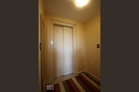 Apartamento à venda com 128m², 3 quartos e sem vagaHall do Elevador