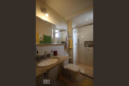 Apartamento à venda com 128m², 3 quartos e sem vagaBanheiro da Suíte 2