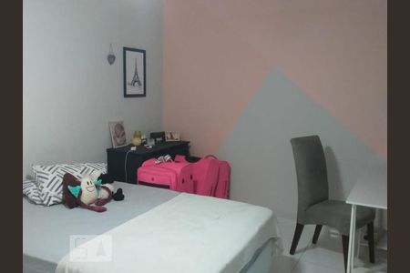 Casa de condomínio à venda com 160m², 4 quartos e 3 vagas