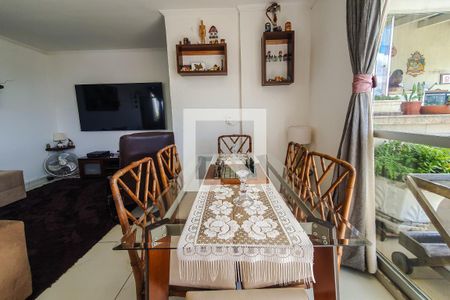 Apartamento à venda com 109m², 3 quartos e 2 vagas Apartamento à venda com 109m², 3 quartos e 2 vagasPiso superior