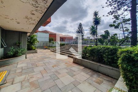 Apartamento à venda com 109m², 3 quartos e 2 vagas Apartamento à venda com 109m², 3 quartos e 2 vagasÁrea comum - Piscina