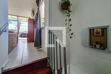 Apartamento à venda com 109m², 3 quartos e 2 vagas Apartamento à venda com 109m², 3 quartos e 2 vagasPiso superior