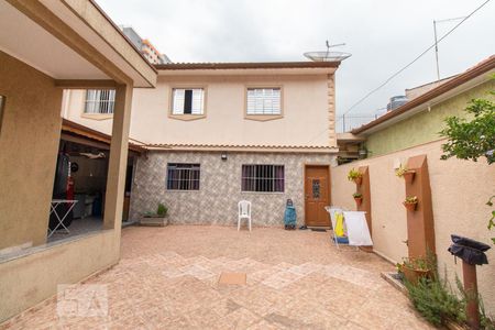 Casa à venda com 350m², 6 quartos e 8 vagas Casa à venda com 350m², 6 quartos e 8 vagasQuintal