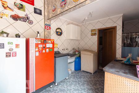 Casa à venda com 350m², 6 quartos e 8 vagas Casa à venda com 350m², 6 quartos e 8 vagasÁrea de serviço