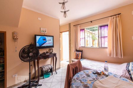 Casa à venda com 350m², 6 quartos e 8 vagas Casa à venda com 350m², 6 quartos e 8 vagasSala - Casa dos fundos