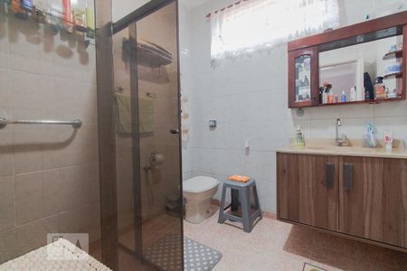 Casa à venda com 350m², 6 quartos e 8 vagas Casa à venda com 350m², 6 quartos e 8 vagasBanheiro social