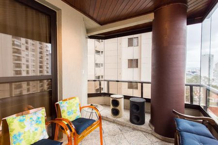 Apartamento à venda com 180m², 3 quartos e 4 vagasVaranda da Sala