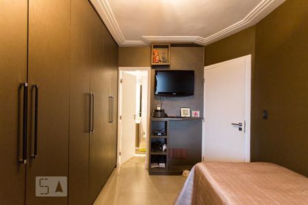 Apartamento à venda com 180m², 3 quartos e 4 vagasSuíte 2
