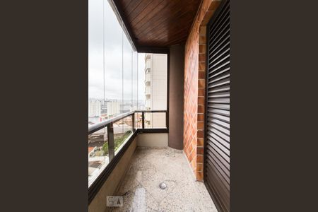 Apartamento à venda com 180m², 3 quartos e 4 vagasVaranda da Suíte 1