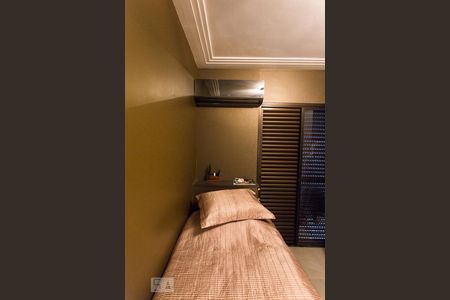 Apartamento à venda com 180m², 3 quartos e 4 vagasSuíte 2