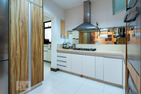 Apartamento à venda com 198m², 3 quartos e 3 vagasCozinha