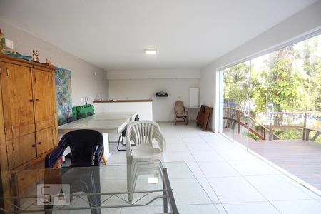 Casa à venda com 416m², 3 quartos e 2 vagasSalão de Festas