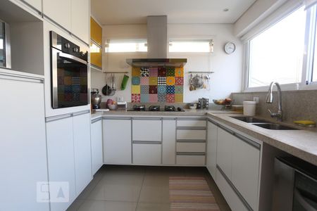 Casa à venda com 416m², 3 quartos e 2 vagasCozinha