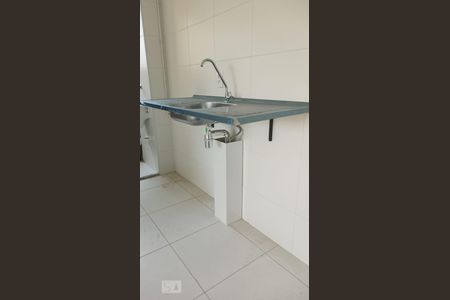 Cozinha  de apartamento para alugar com 2 quartos, 41m² em Itaquera, São Paulo
