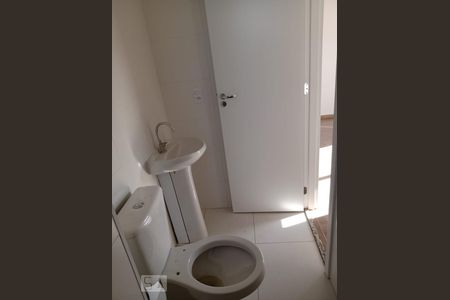Banheiro de apartamento para alugar com 2 quartos, 41m² em Itaquera, São Paulo