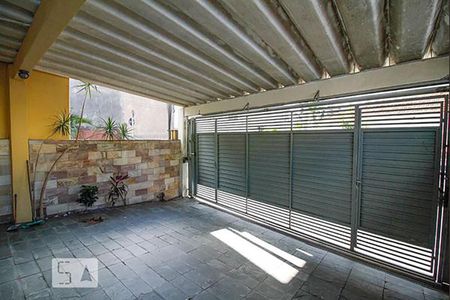 Casa à venda com 212m², 3 quartos e 2 vagas Casa à venda com 212m², 3 quartos e 2 vagasGaragem