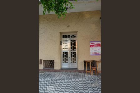 Apartamento à venda com 45m², 2 quartos e sem vaga Apartamento à venda com 45m², 2 quartos e sem vagaFachada